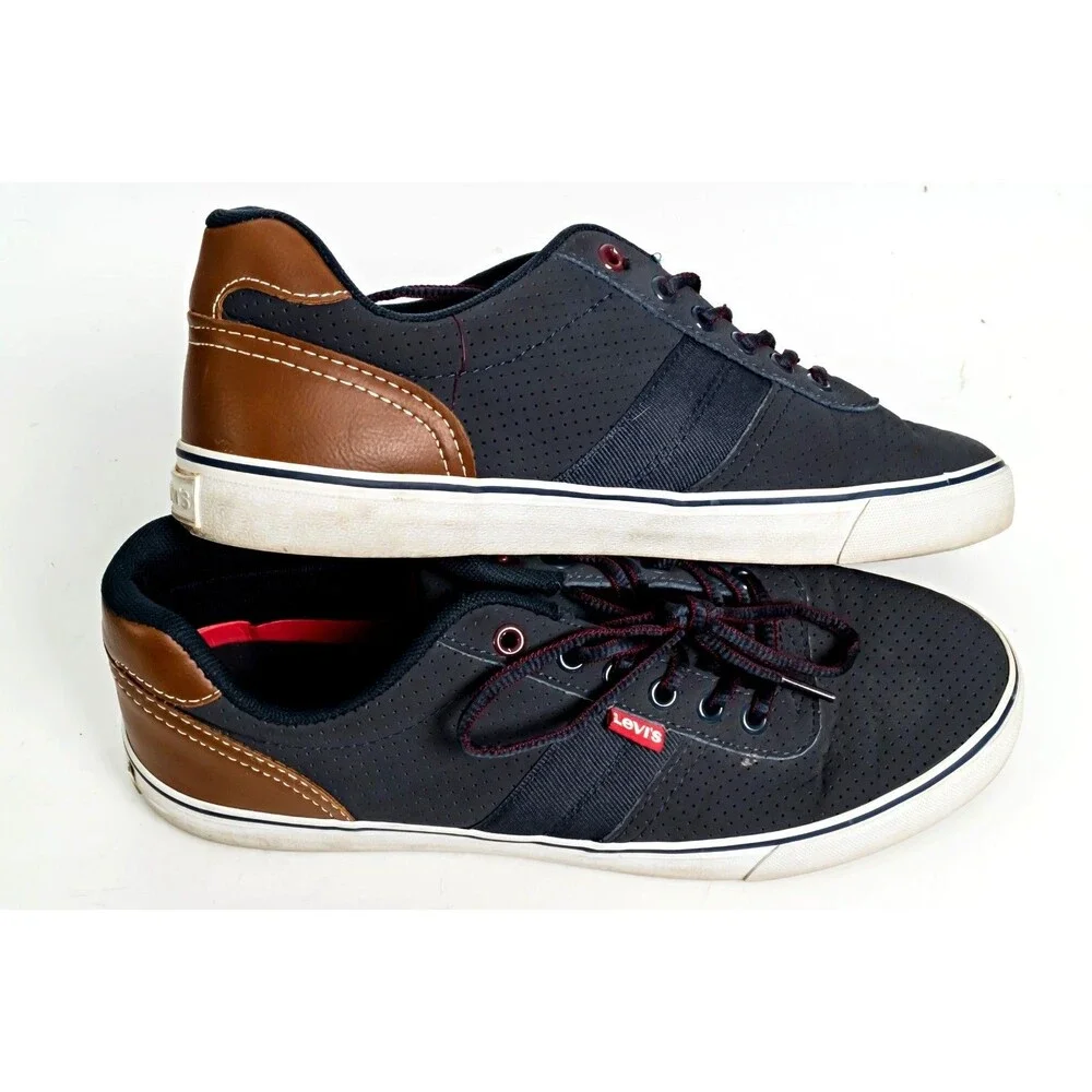Levis Comfort Shoes Sneakers / Mens 11 / Navy Blue Leather Trim / 517777U511